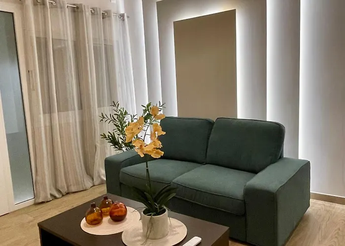 Emerald Luxury Apartments - Ath Airport